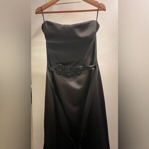 Chic Strapless Black Dress with Embellished Waist